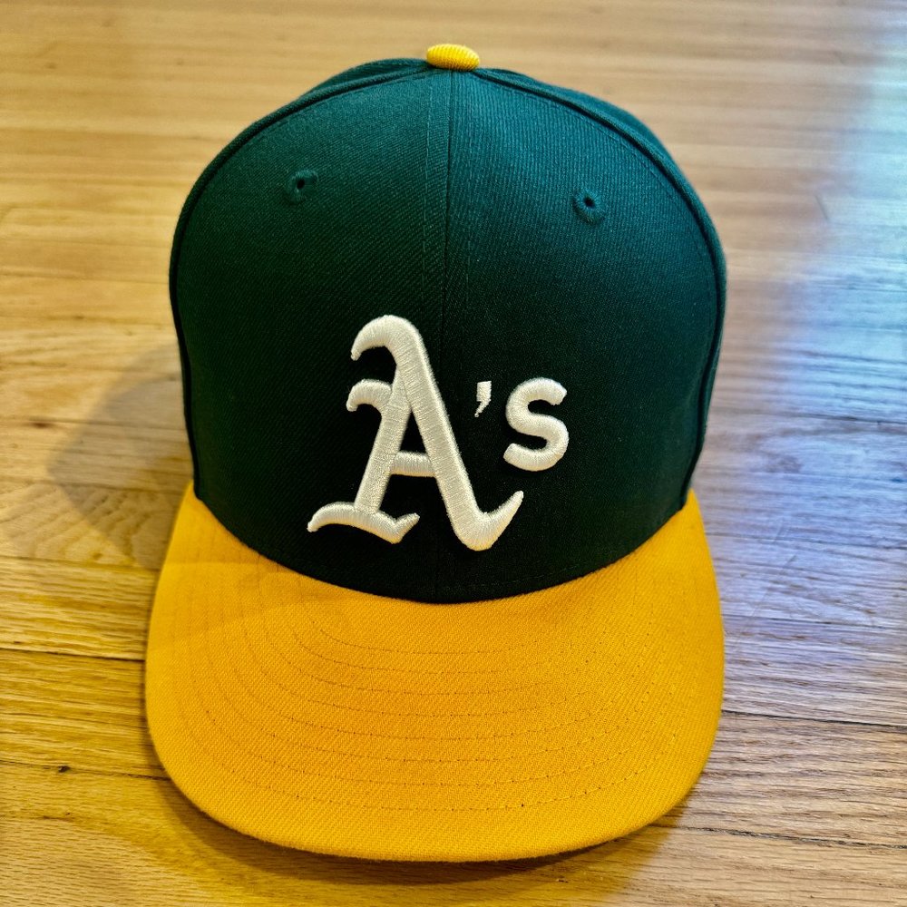 Oakland A's Fitted New Era Hat Size 7 - Worn 1 time